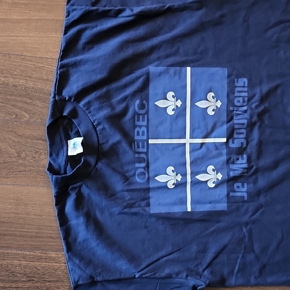 Quebec Sourvenir Tee. Navy Blue. Men's Size XL - Picture 2 of 6